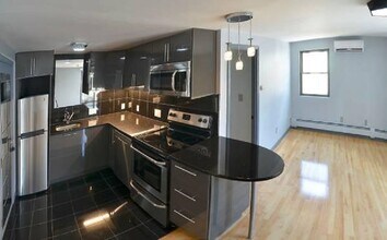 66 Spring St, Unit 62-2R in Cambridge, MA - Building Photo - Building Photo