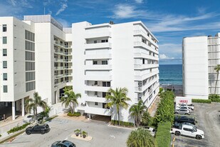 Horizon East in Palm Beach, FL - Building Photo