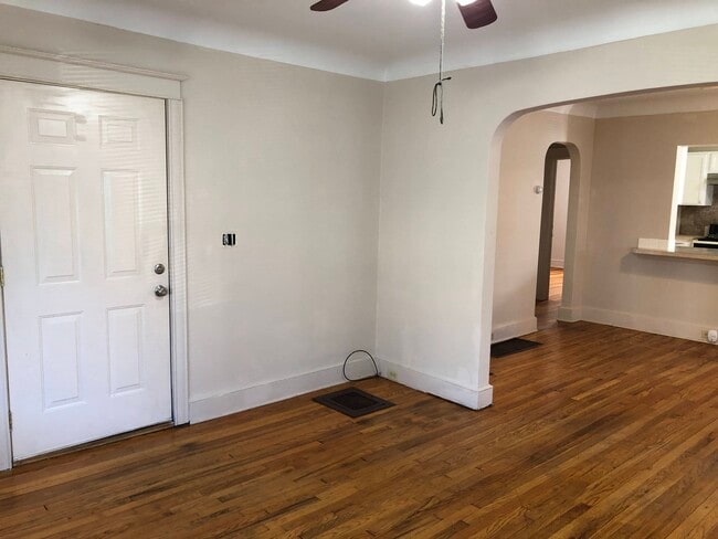 48 Dennison Ave, Unit No 1 in Binghamton, NY - Building Photo - Building Photo