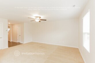 2256 Latimer Ln, Unit No. 3 in Charlotte, NC - Foto de edificio - Building Photo