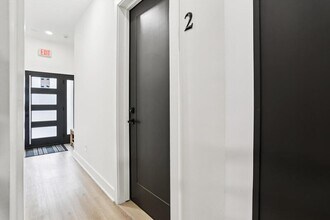 517 Montana Ave NE in Washington, DC - Foto de edificio - Building Photo