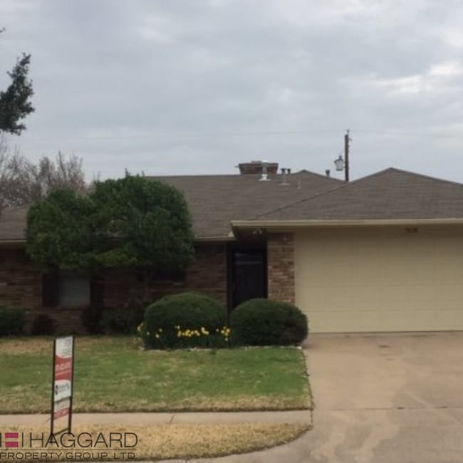 property at 9038 Hillside Dr