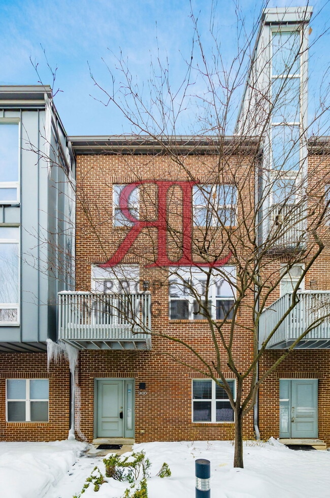 986 S Front St in Columbus, OH - Building Photo - Building Photo