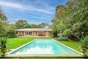 144 Woodbine Dr in East Hampton, NY - Building Photo