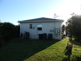 26025 Cypress St, Unit 2 in Lomita, CA - Building Photo