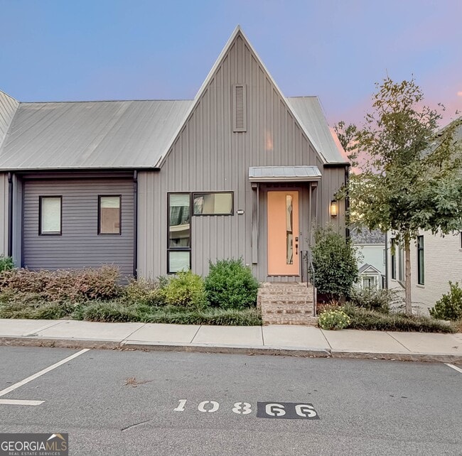property at 10866 Serenbe Ln