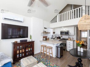 1624 N Coast Hwy 101 in Encinitas, CA - Building Photo - Building Photo