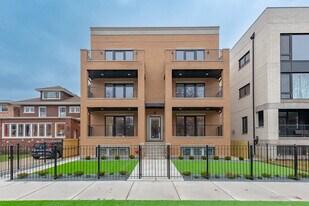 4021 N Keystone Ave in Chicago, IL - Building Photo