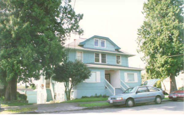 3804 SE Francis St in Portland, OR - Building Photo - Building Photo