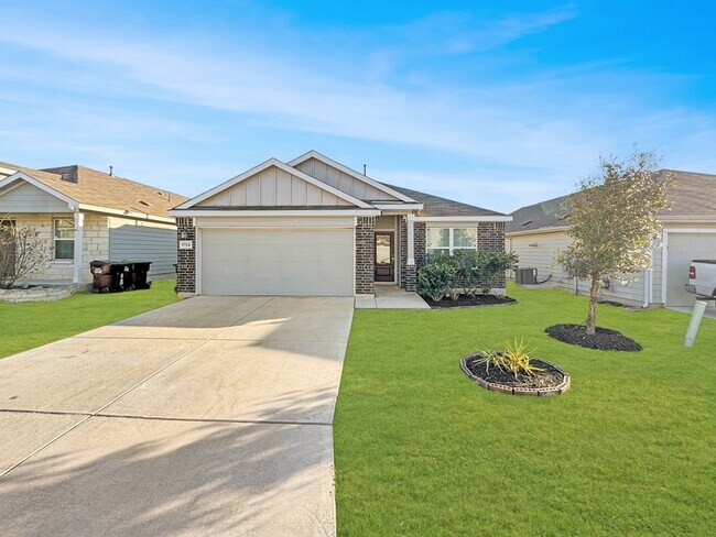 9714 Marbach Hl in San Antonio, TX - Building Photo - Building Photo