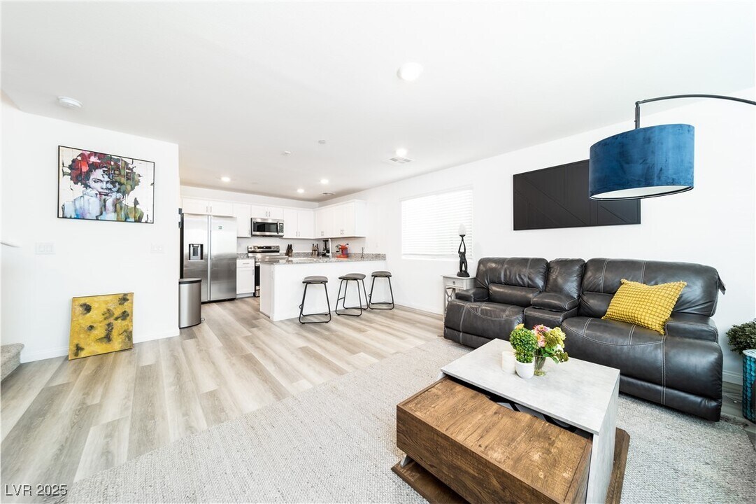 2849 Desert Mosaic Ln in Las Vegas, NV - Building Photo