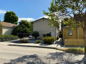 318 Chestnut St-Unit -Apt. 3 in Santa Cruz, CA - Building Photo - Building Photo