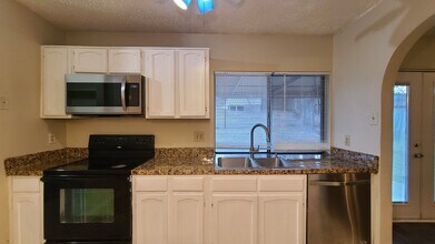 1632 Nueces Dr in Garland, TX - Building Photo - Building Photo