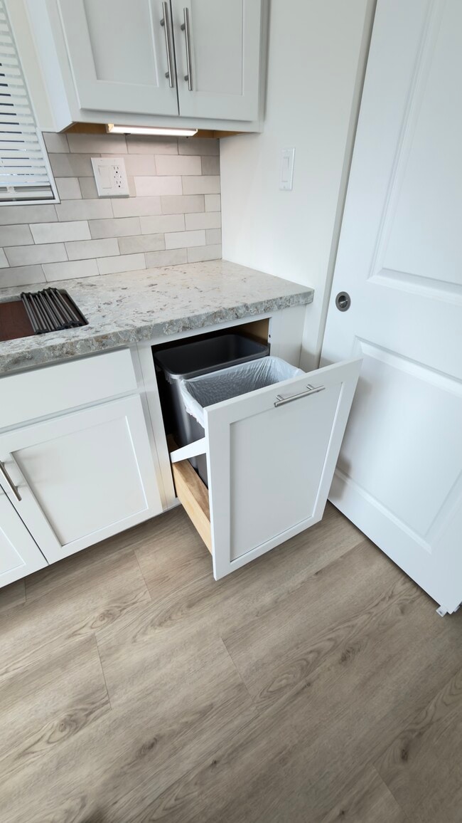 1184 W 22nd St in Los Angeles, CA - Building Photo - Building Photo