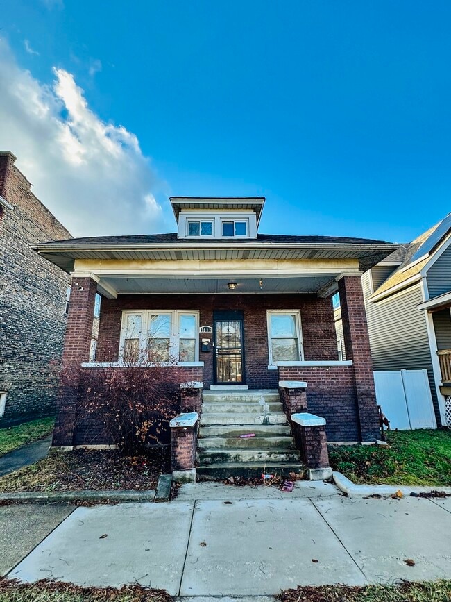 property at 7532 S Vernon Ave