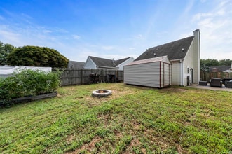 5928 Crossfield Dr in Evansville, IN - Building Photo - Building Photo