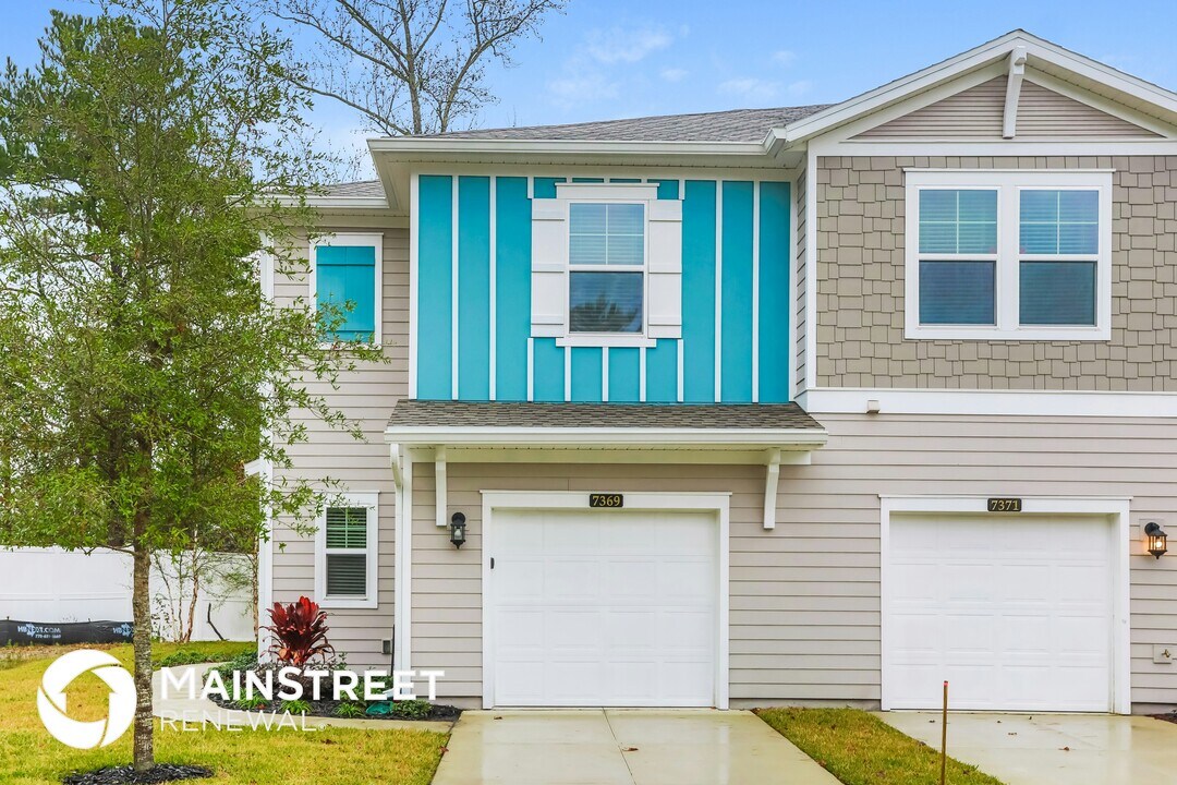 7369 Palm Hills Dr in Jacksonville, FL - Building Photo