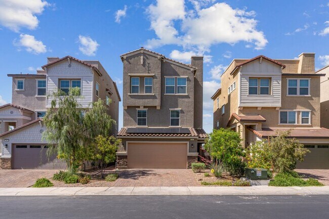100 Campbelltown Ave in Henderson, NV - Building Photo - Building Photo