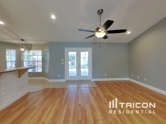 363 Vail Dr in Winter Haven, FL - Building Photo - Building Photo