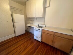 928 Spaight St, Unit #3 in Madison, WI - Building Photo - Building Photo