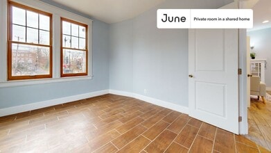 Room in Shared 7 bed/6 bath home in Washington, DC - Foto de edificio - Building Photo