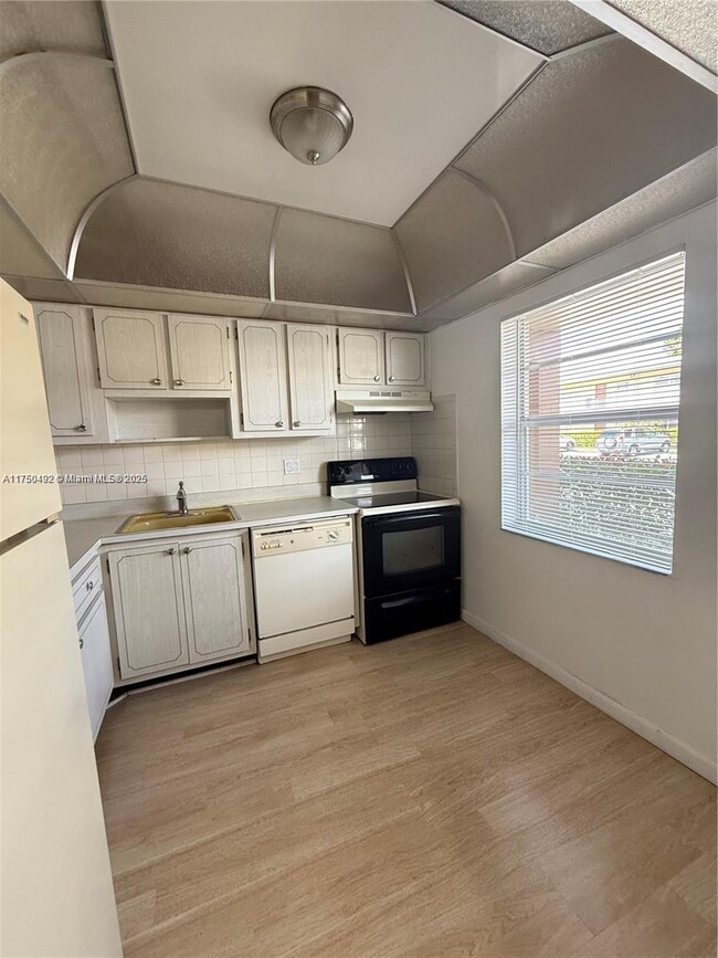 7600 NW 5th Ct in Margate, FL - Building Photo - Building Photo
