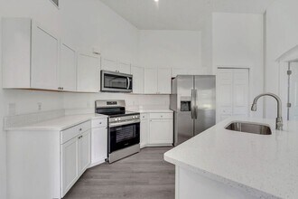 529 Terranova Cir in Winter Haven, FL - Building Photo - Building Photo