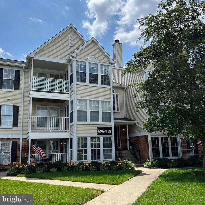 716 Jupiter Hills Ct in Arnold, MD - Building Photo
