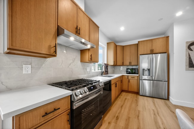 property at 1532 W 37th St