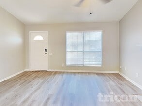 5522 Silver Maple Dr in Arlington, TX - Foto de edificio - Building Photo