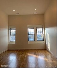 2 S Main St in Norwalk, CT - Building Photo - Building Photo