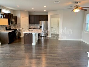 2024 Geniveive Ln in Austin, TX - Building Photo - Building Photo