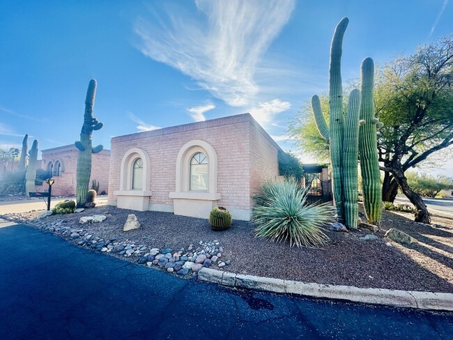 4100 E Pontatoc Canyon Dr in Tucson, AZ - Building Photo - Building Photo