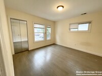 21 Iroquois St, Unit 2 in Boston, MA - Building Photo - Building Photo