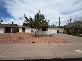 1244 E Susan Ln in Tempe, AZ - Building Photo