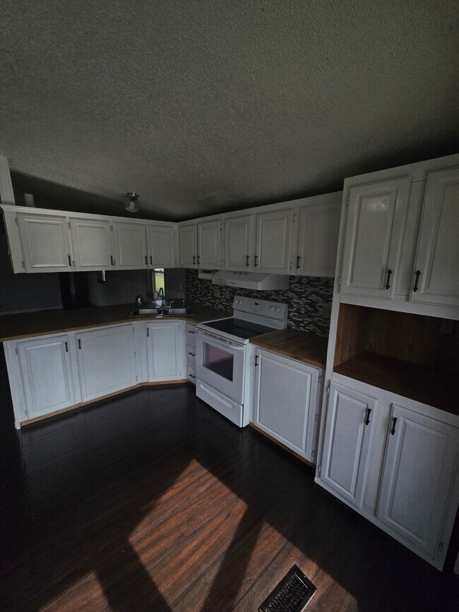 454 Burton St in Arion, IA - Building Photo - Building Photo