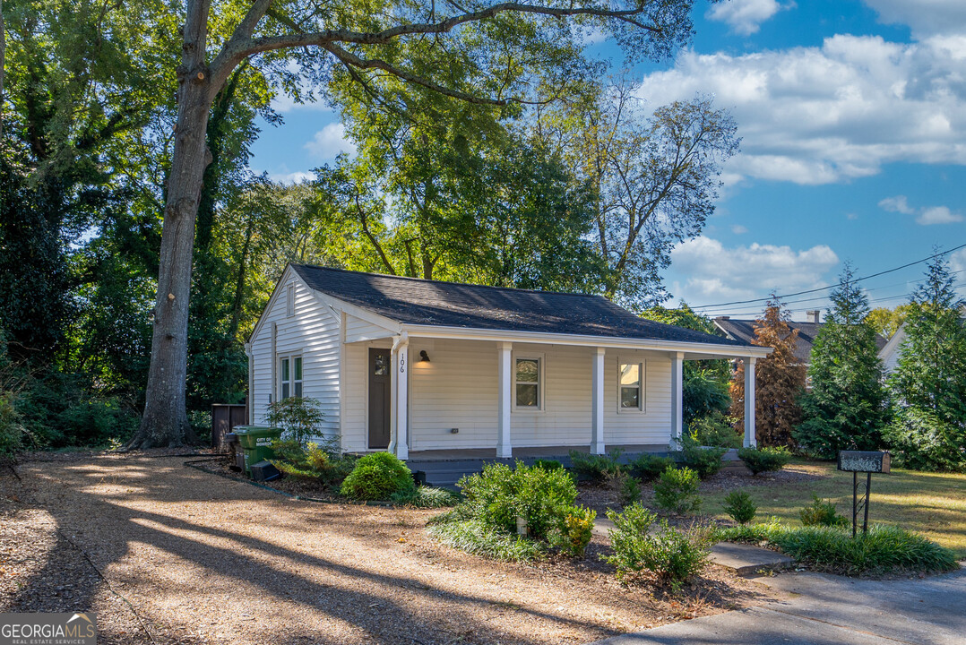 106 Bold Springs Ave in Monroe, GA - Building Photo