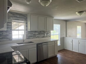 206 S Market St in Brazoria, TX - Building Photo - Building Photo
