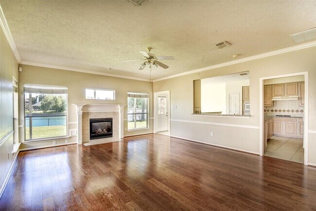 6818 Portuguese Bend Dr in Missouri City, TX - Building Photo - Building Photo