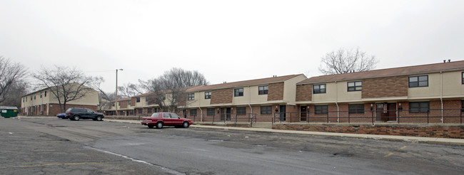 Cornell Ridge Apartments in Dayton, OH - Building Photo - Building Photo