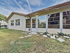 1730 Sutton Pl in Dunedin, FL - Building Photo - Building Photo