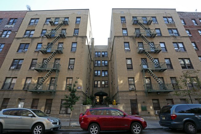 30 Sickles St in New York, NY - Building Photo - Building Photo