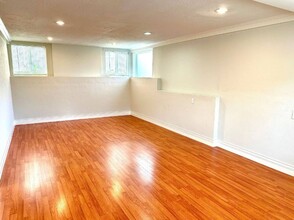 5930 Orchard Ave in Richmond, CA - Foto de edificio - Building Photo