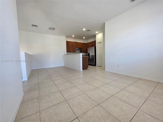 9070 Preston Pl in Tamarac, FL - Building Photo - Building Photo