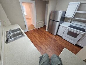 173 Pearl St, Unit A in Essex Junction, VT - Foto de edificio - Building Photo