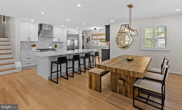 6401 Crane Terrace in Bethesda, MD - Building Photo - Building Photo