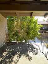 5525 E Thomas Rd in Phoenix, AZ - Building Photo