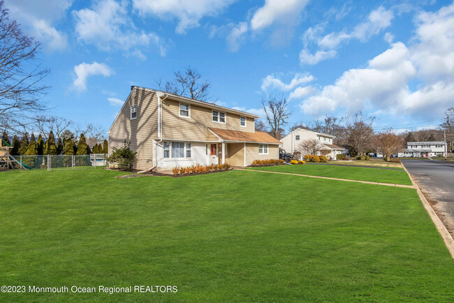 4 Cheryl Dr in Ocean Township, NJ - Building Photo - Building Photo