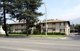 921 W Huntington Dr Apartments