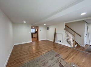 207 Wheeler St in Methuen, MA - Foto de edificio - Building Photo